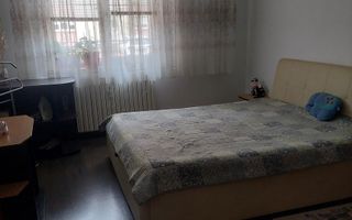 2 decomandate, parter, balcon, Sarari - 106 000 Euro - Poză 9