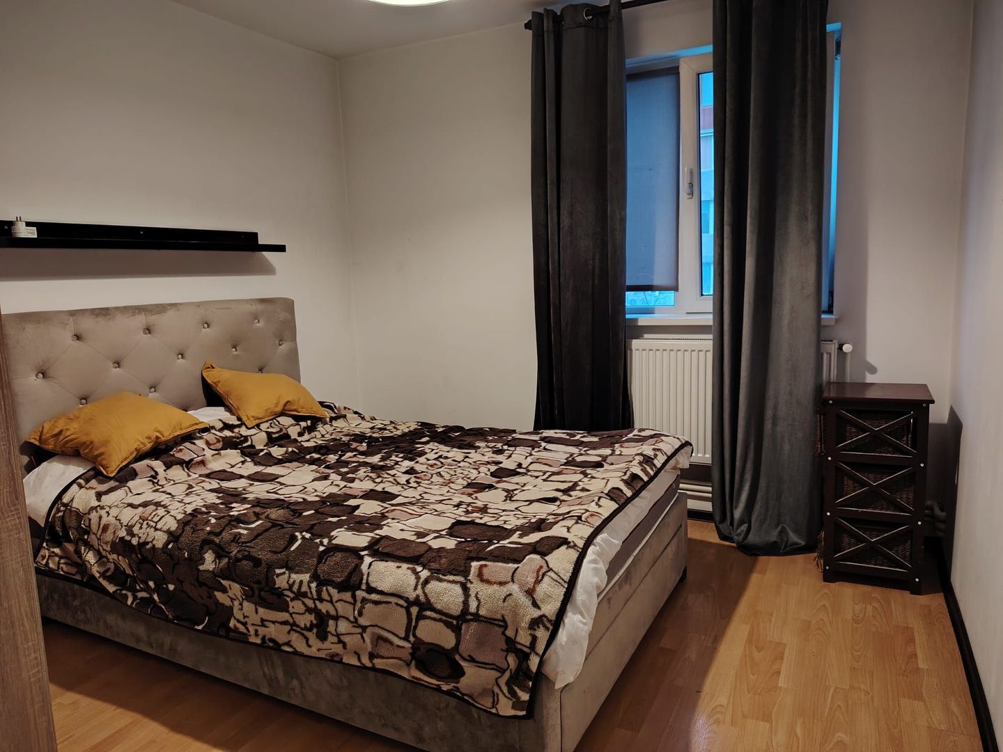 Inchiriez apartament 2 camere Micro21. - Poză 2