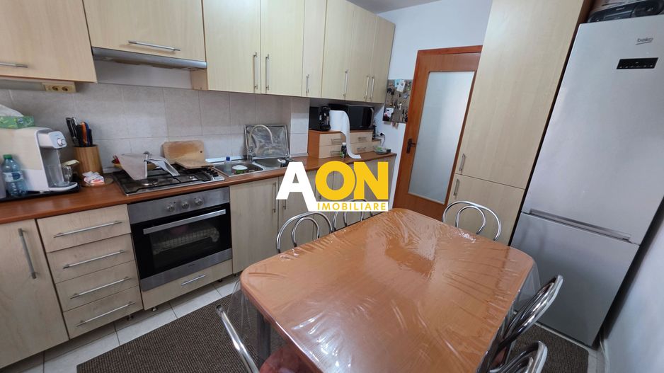 Apartament 4 Camere, 2 Bai, Etaj 3, Zona Cetate - Poză 4