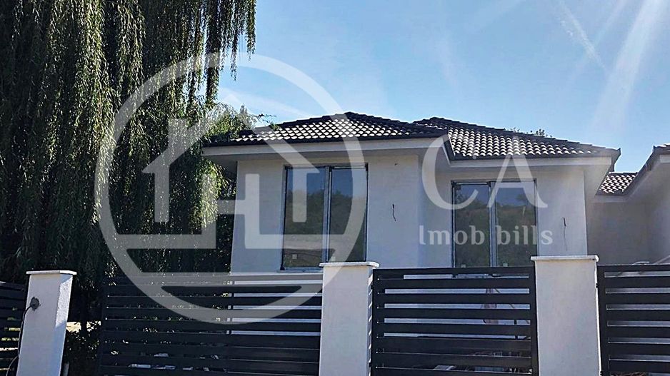 Casa de vanzare cu 4 camere in zona Gheorghe Doja - Poză 1