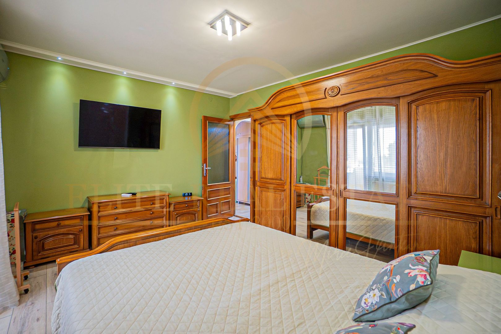 Apartament spațios cu 4 camere | 2 băi | 2 balcoane | Inel 2 - Poză 7