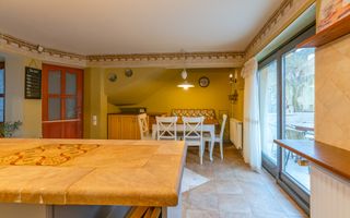 Casă individuală cu 7 camere lângă AFI Mall, ideală pentru birouri sau locuință - Poză 7