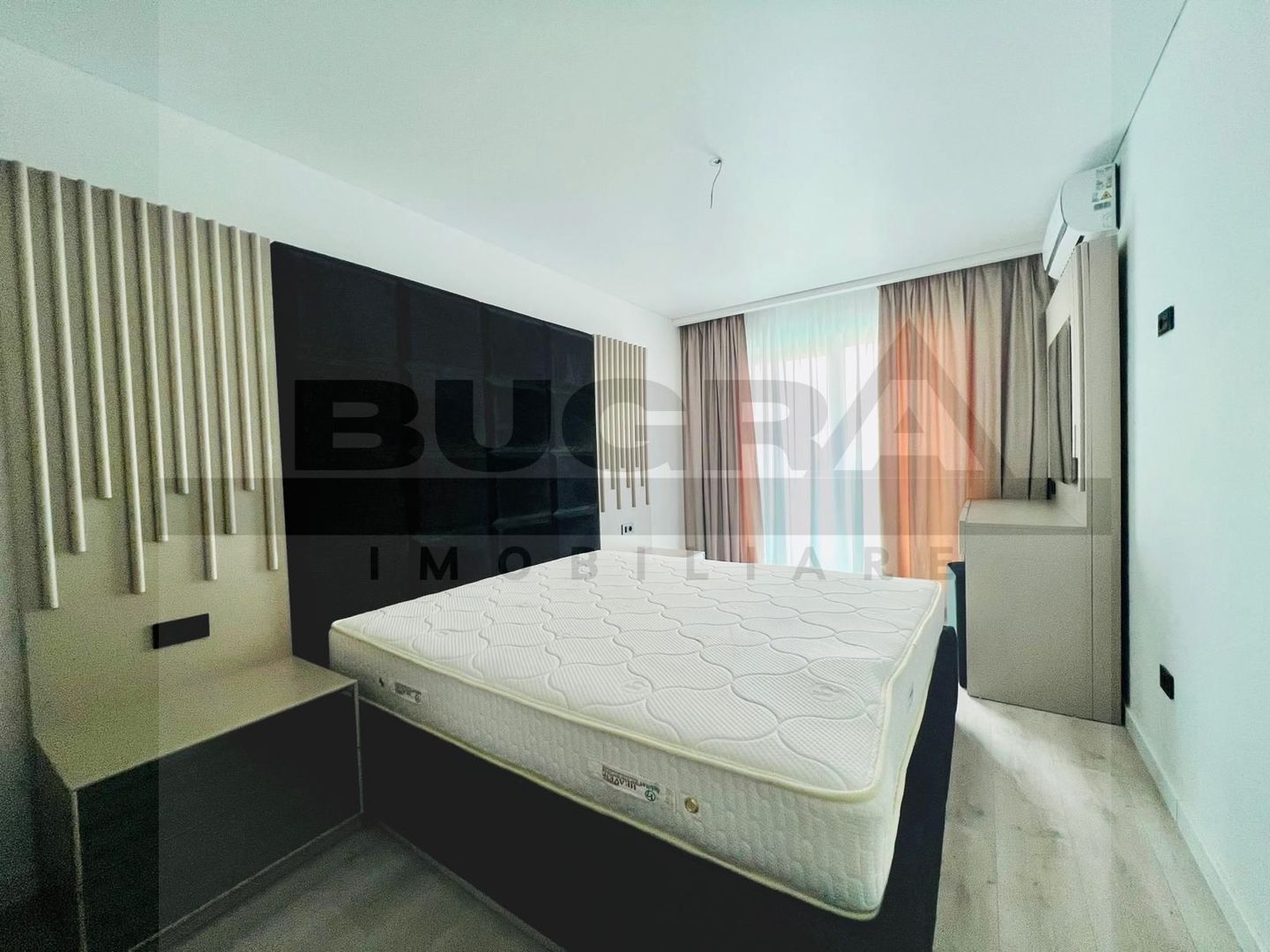 Apartament 2 camere modern, prima inchiriere, garaj, zona Golden Tulip - Poză 1