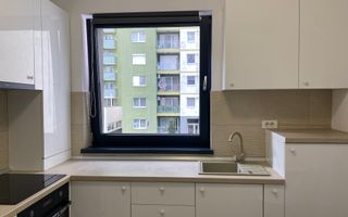 Garsoniera lux, etajul 1, cu balcon si loc de parcare inclus,   Coresi - Poză 6