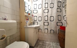 Apartament spațios cu 3 camere și 2 băi – zona Ciucaș / Astra - Poză 12