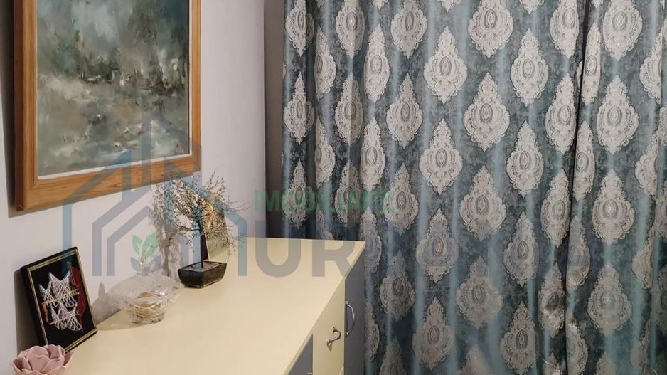 Casă renovată de vânzare în Comarna, Iași - Poză 1