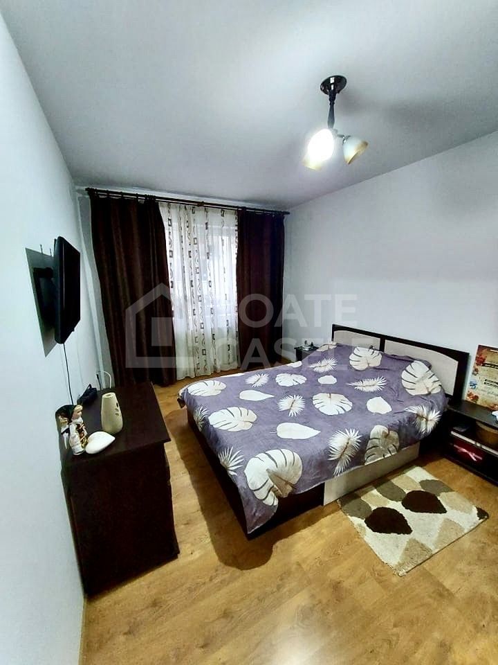 Apartament cu 2 camere decomandate si balcon generos – Floresti - Poză 1
