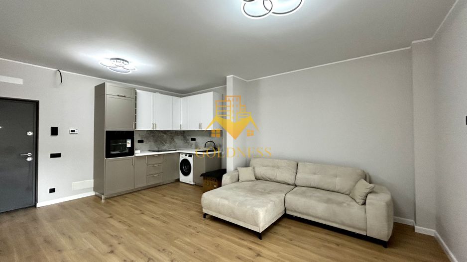 2 camere open space, Parcare, Prima Inchiriere, Piata Oser, Bulgaria - Poză 4