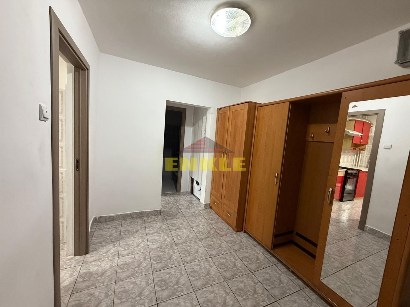 VÂNZARE APARTAMENT CU 2 CAMERE, ETAJ 2 – ZONA MALL - Poză 8