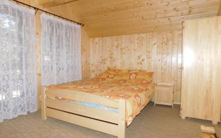 Casă de vacanta de vanzare, in Marisel, langa Cabana Motilor - Poză 41