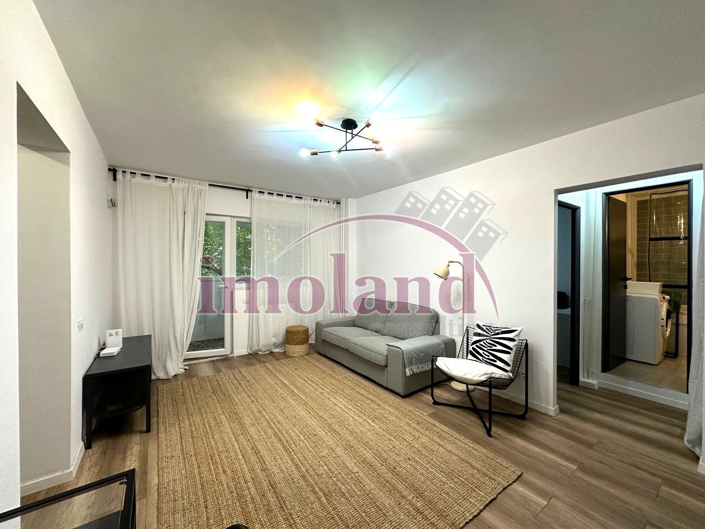 Prima inchiriere - Apartament renovat - 2 camere - etaj 1 - Ultracentral - Poză 3