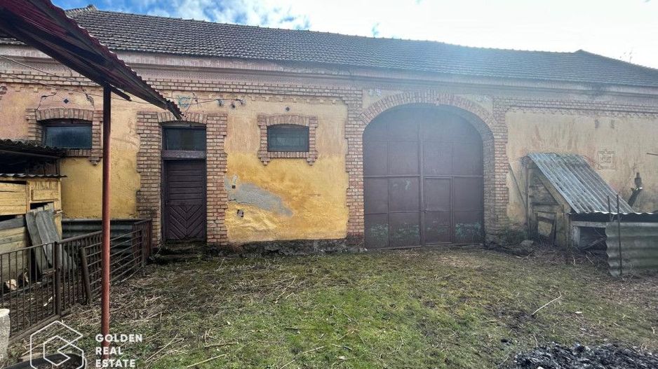 Casa traditionala cu teren generos in Odvos, județul Arad - Poză 15