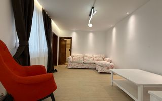 Casă cu o curte proprie intima din Zona Ștefan cel Mare - Obor - Poză 2