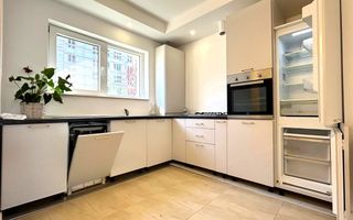 VILA P+1+M I 3 CAMERE I 3 BAI I CURTE MARE I COSMOPOLIS I MOBILAT SI UTILAT - Poză 7