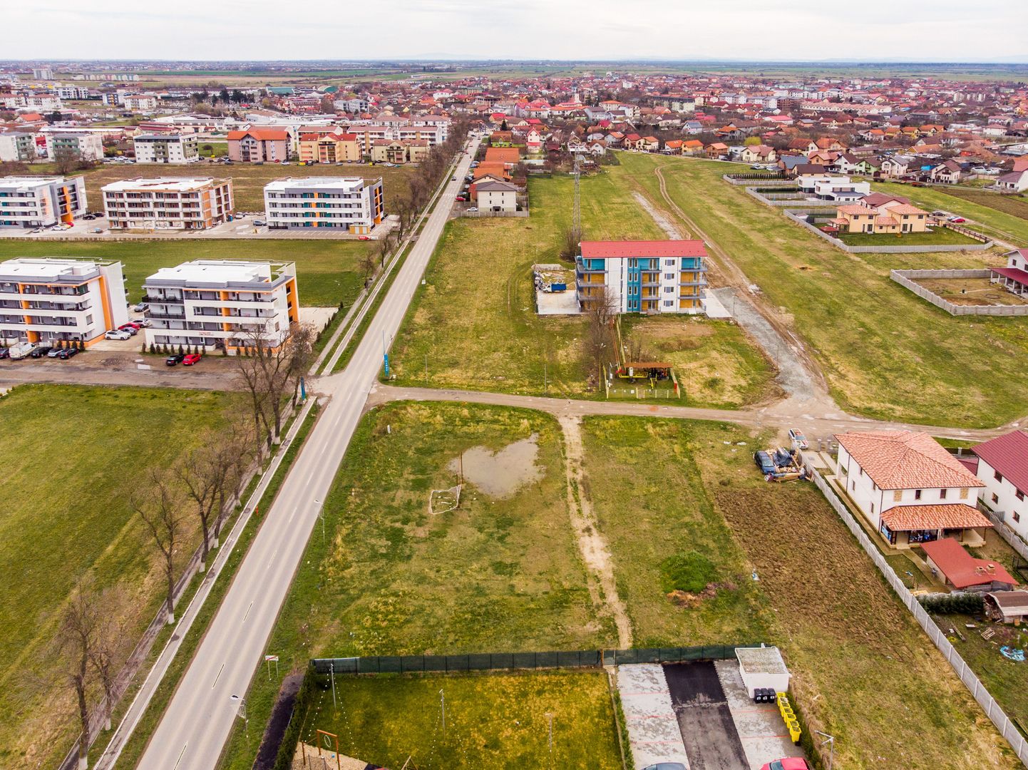 Teren de 2300mp pentru locuințe Chișoda - Poză 4