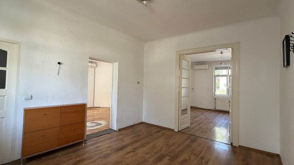 Parte de casă cu 3 camere, curte proprie și teren – Str. Ion Baiulescu - Poză 5