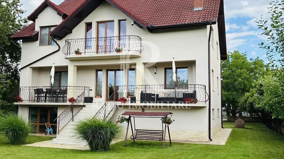 Casă Spațioasă cu 2 Apartamente | Teren 1.100 mp | Marghita - Poză 3