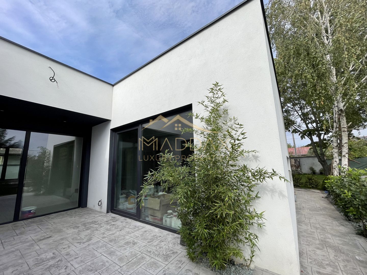 Vila cu 5 camere // * 565 mp gradina* // Tunari - Poză 3