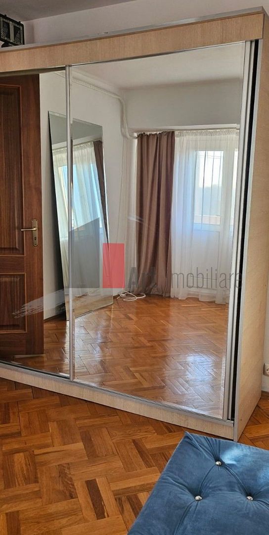 Apartament decomandat, 3 camere, Piața Alba Iulia, complet mobilat și utilat - Poză 9