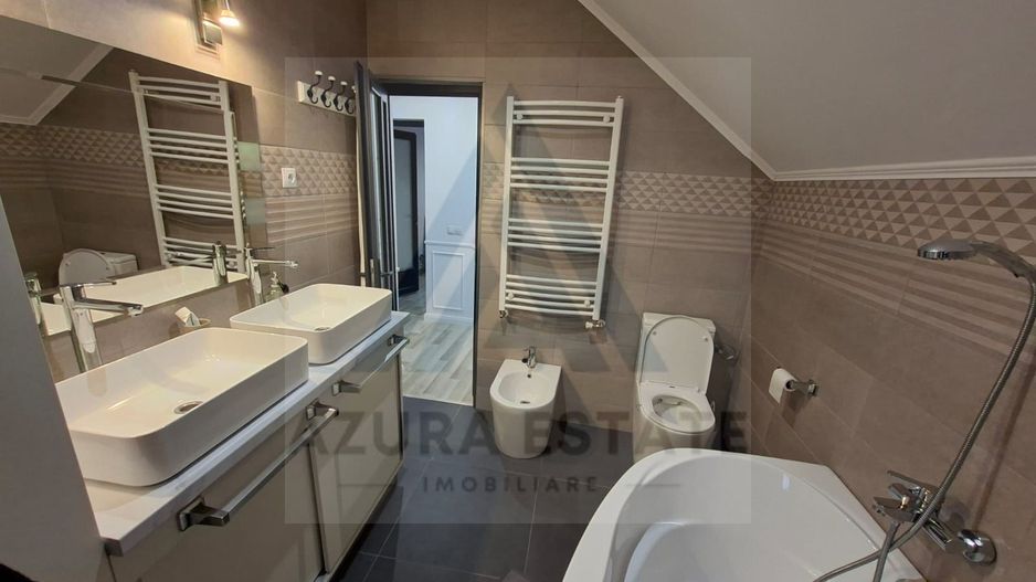 Casa individuala echipata premium cu 4 camere si 2 bai in Cristian - Poză 9