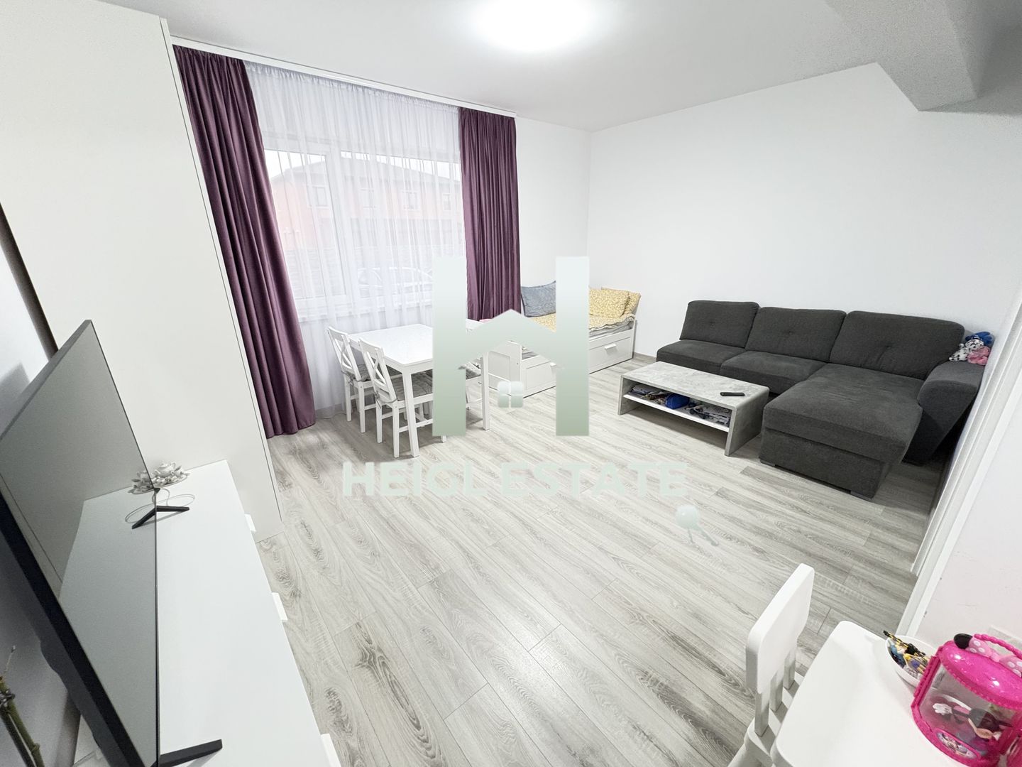 Apartament cu 2 camere decomandat in Giroc - Poză 1