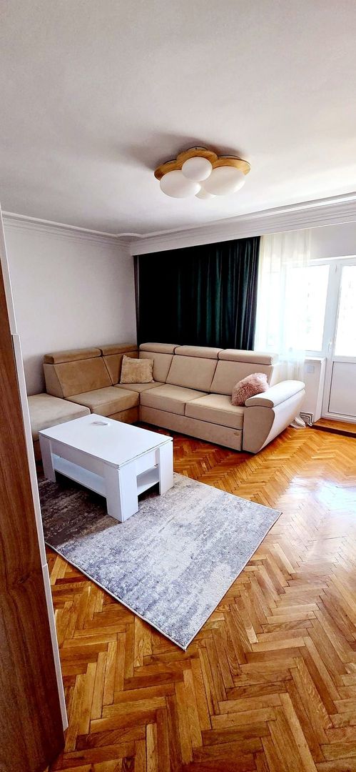 Apartament 4 camere de inchiriat - Zona Centrala - Poză 2