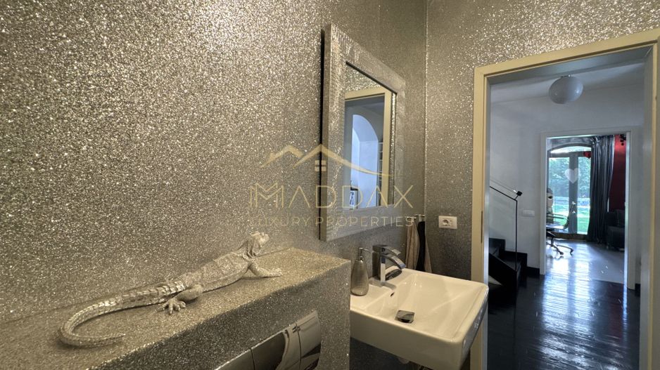 Vila cu 5 camere *344mp* + 800mp Teren // Zona Bucurestii Noi - Poză 41