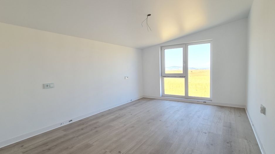 Casa individuala 4 camere 3 bai si garaj Cartier Izvor - Poză 14
