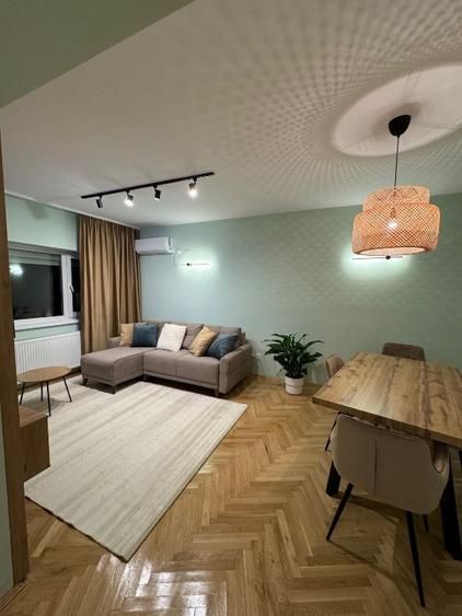 Apartament 2 camere decomandat, renovat complet, parcare, fără risc seismic - Poză 1