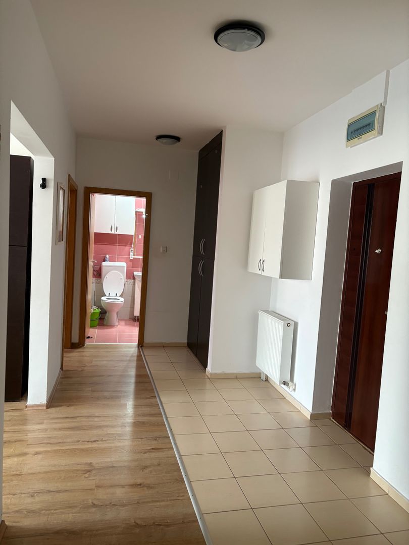 Giroc-UM | 3 Camere | Mobilat si Utilat | Loc de parcare - Poză 4