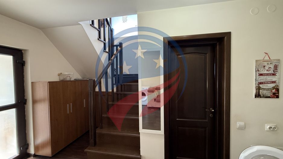 Vilă modernă de vânzare – zona Damila, Craiova - Poză 11