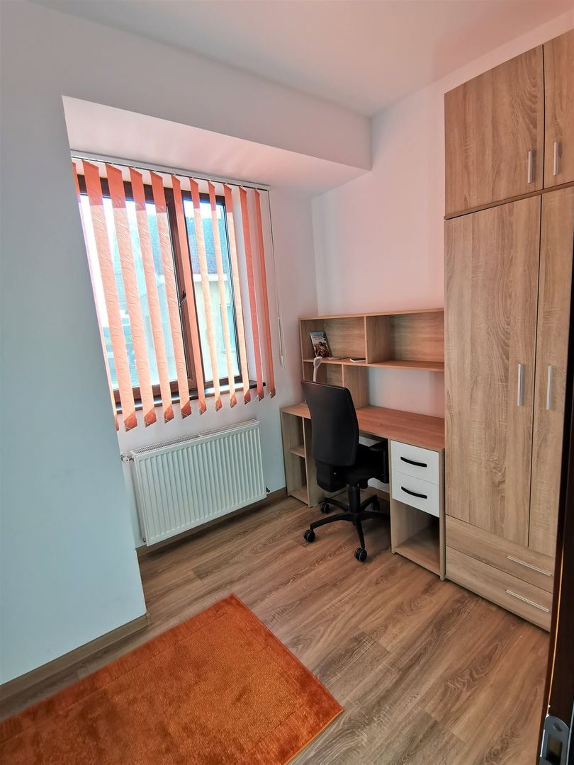 Prima inchiriere- apartament cu 3 camere in zona Prelungirea Ghencea - Poză 9
