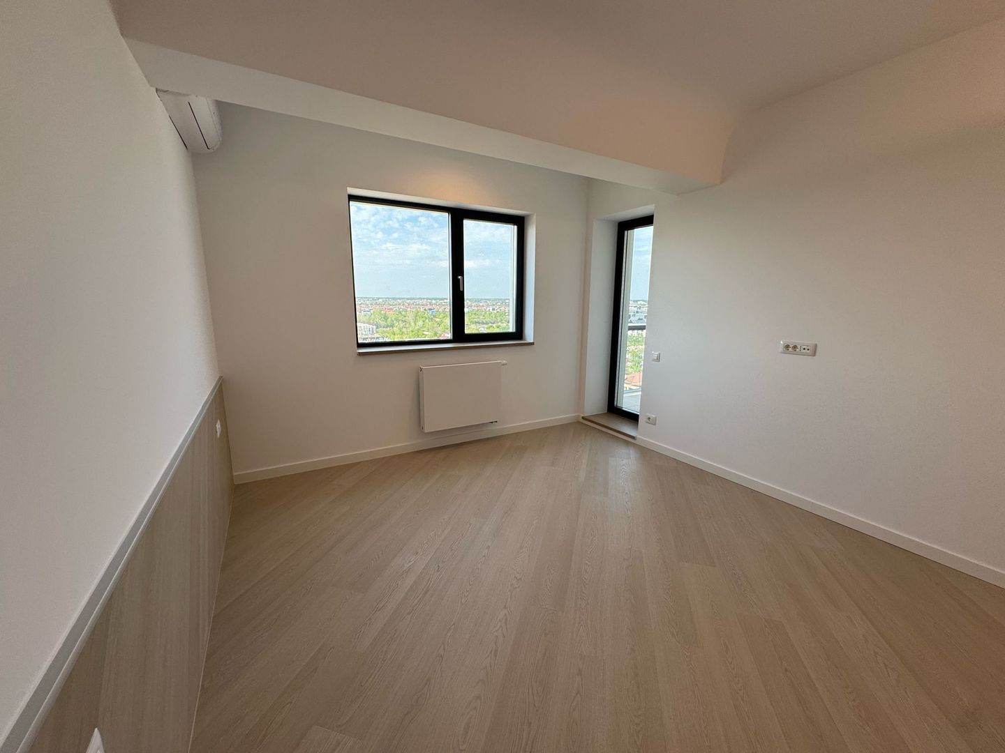 INCHIRIERE 3 CAMERE I PRIMA INCHIRIERE IOPTIUNE DRESSING , BIROU I CORTINA NORTH - Poză 4