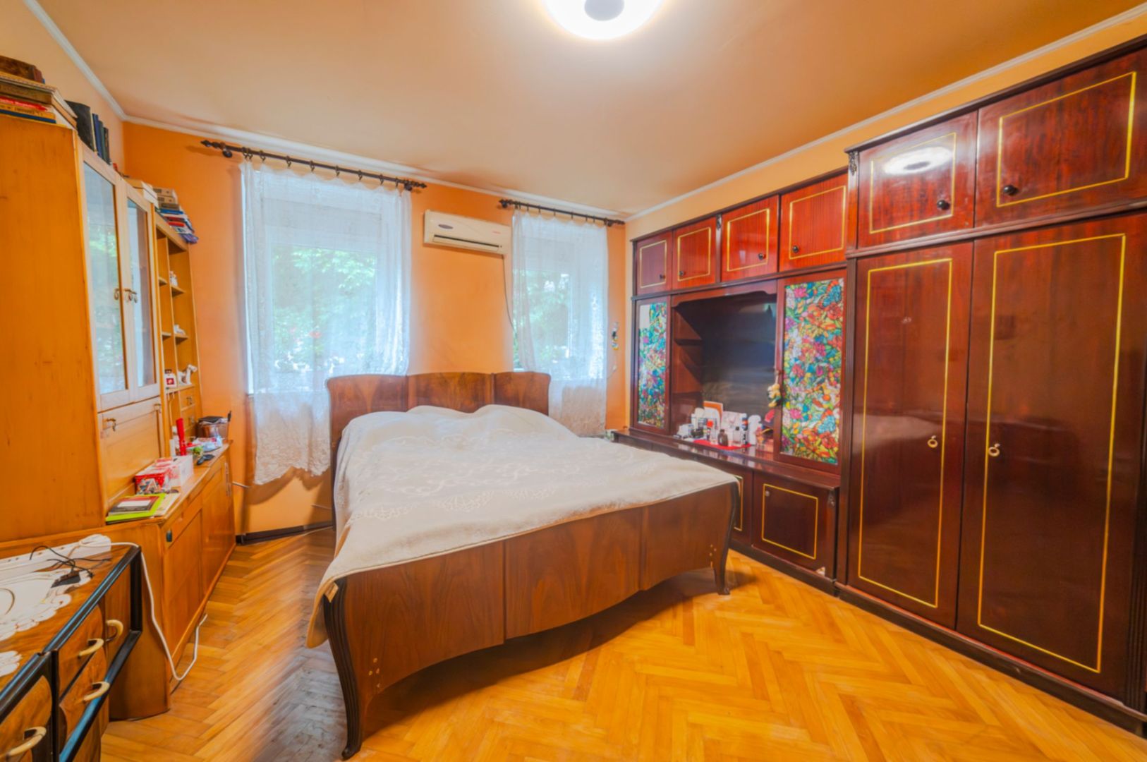 Apartament 3 Camere La Casa | Curte | Pod + Beci Mare | COMISION 0% - Poză 1
