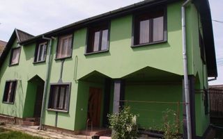 Casă cu etaj, Livezeni - Poză 2