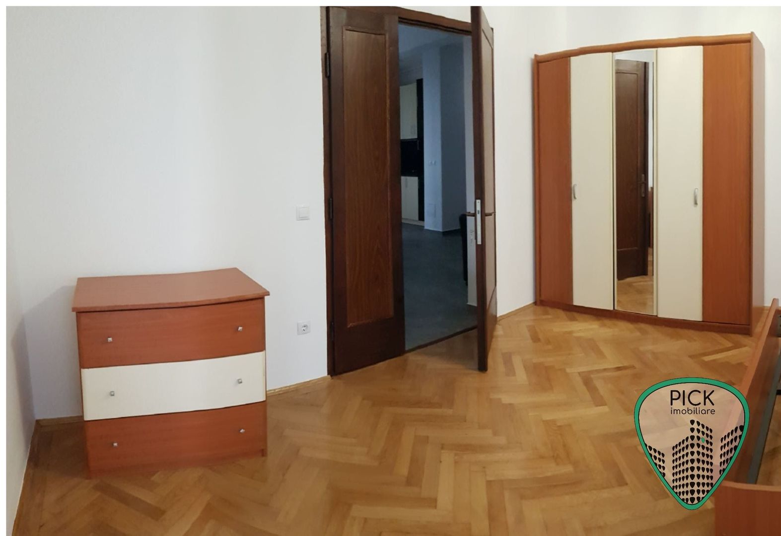 P 4249 - Apartament de închiriat în zona semicentrală cu 3 camere - Poză 5
