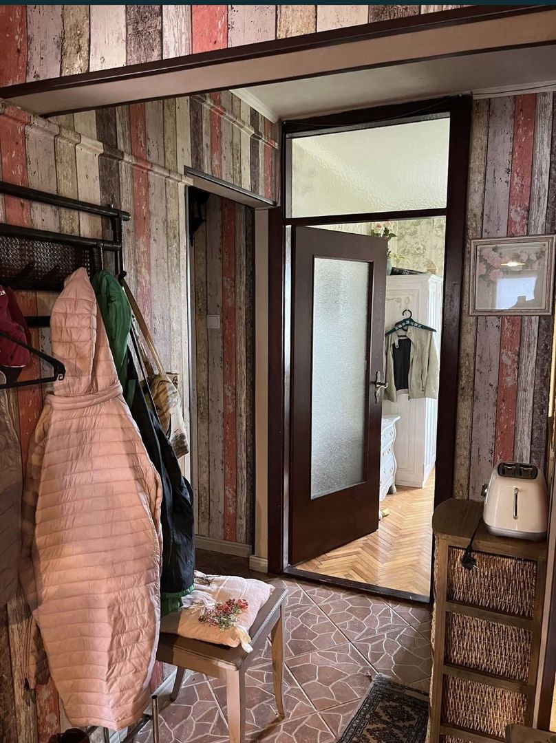 De vanzare apartament cu 3 camere - Poză 8