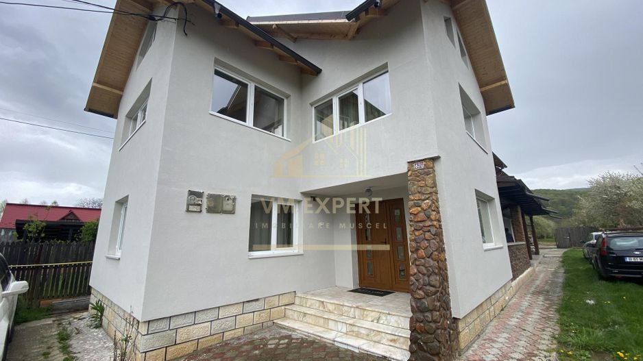 VILA P+1 160 MP, TEREN 4400 MP, LA 10 KM DE CAMPULUNG, 146500 Euro - Poză 1