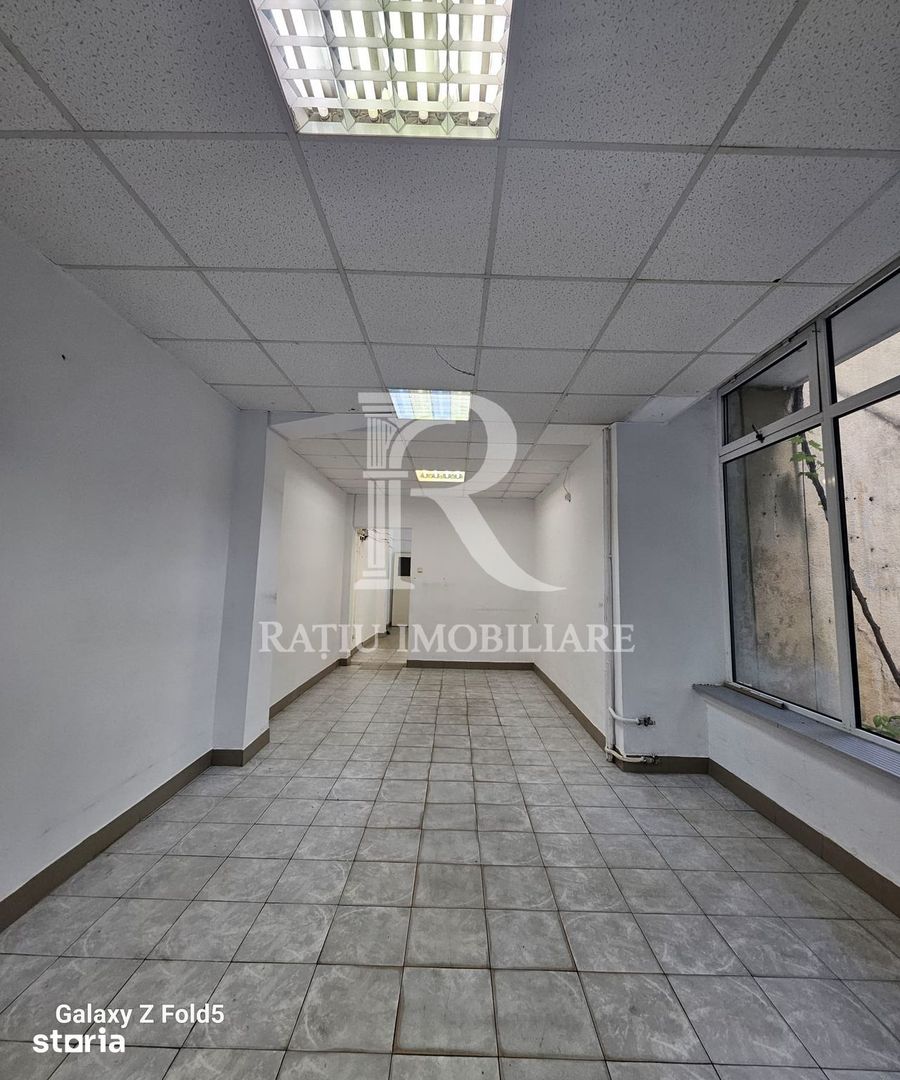 Spațiu comercial de închiriat | Bulevardul Dacia | 2 încăperi | Acces - Poză 3