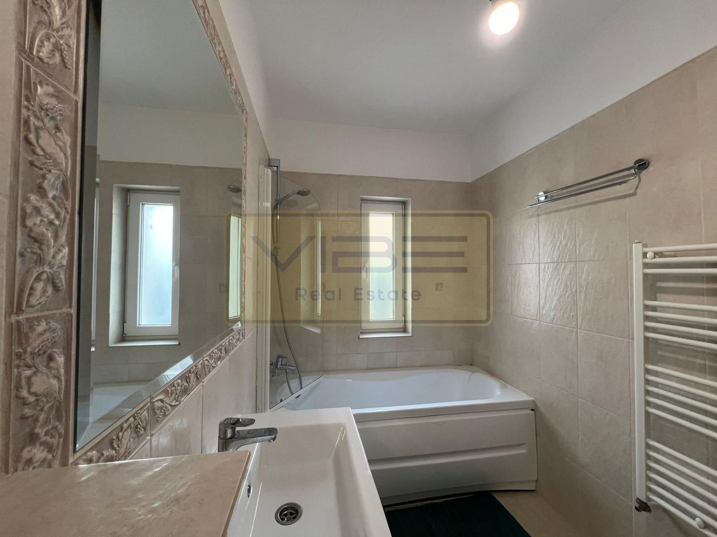 Apartament  2 camere cu parcare Bucium - Poză 20