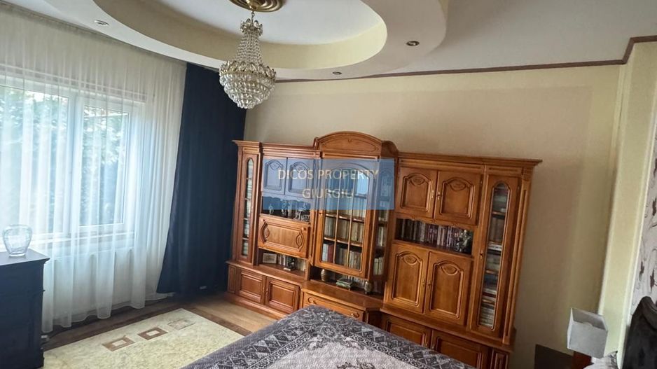 Casă de vânzare pe strada Tudor Vladimirescu - Poză 4