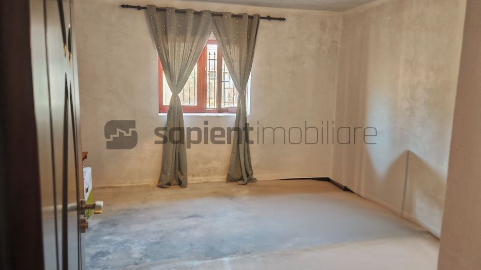 De vânzare casă cu 3 camere, 1000 mp teren, Cauaceu - Poză 3