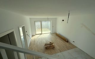 Townhouse modern cu grădină privată într-un cartier verde și sigur - Poză 8