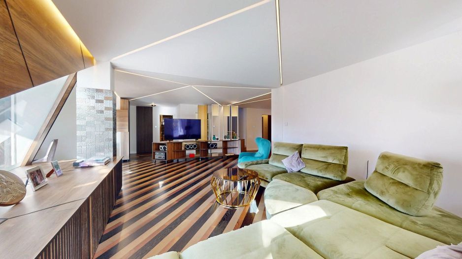 Un singur cuvant-IREPROSABILA - Poză 7