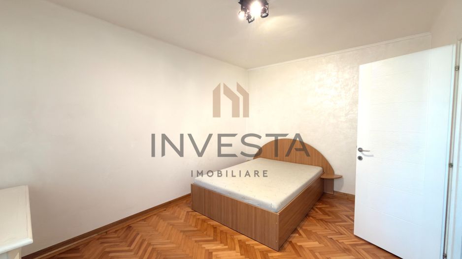 Apartament cu 2 camere, etaj intermediar, Centru, pe strada Traian! - Poză 4
