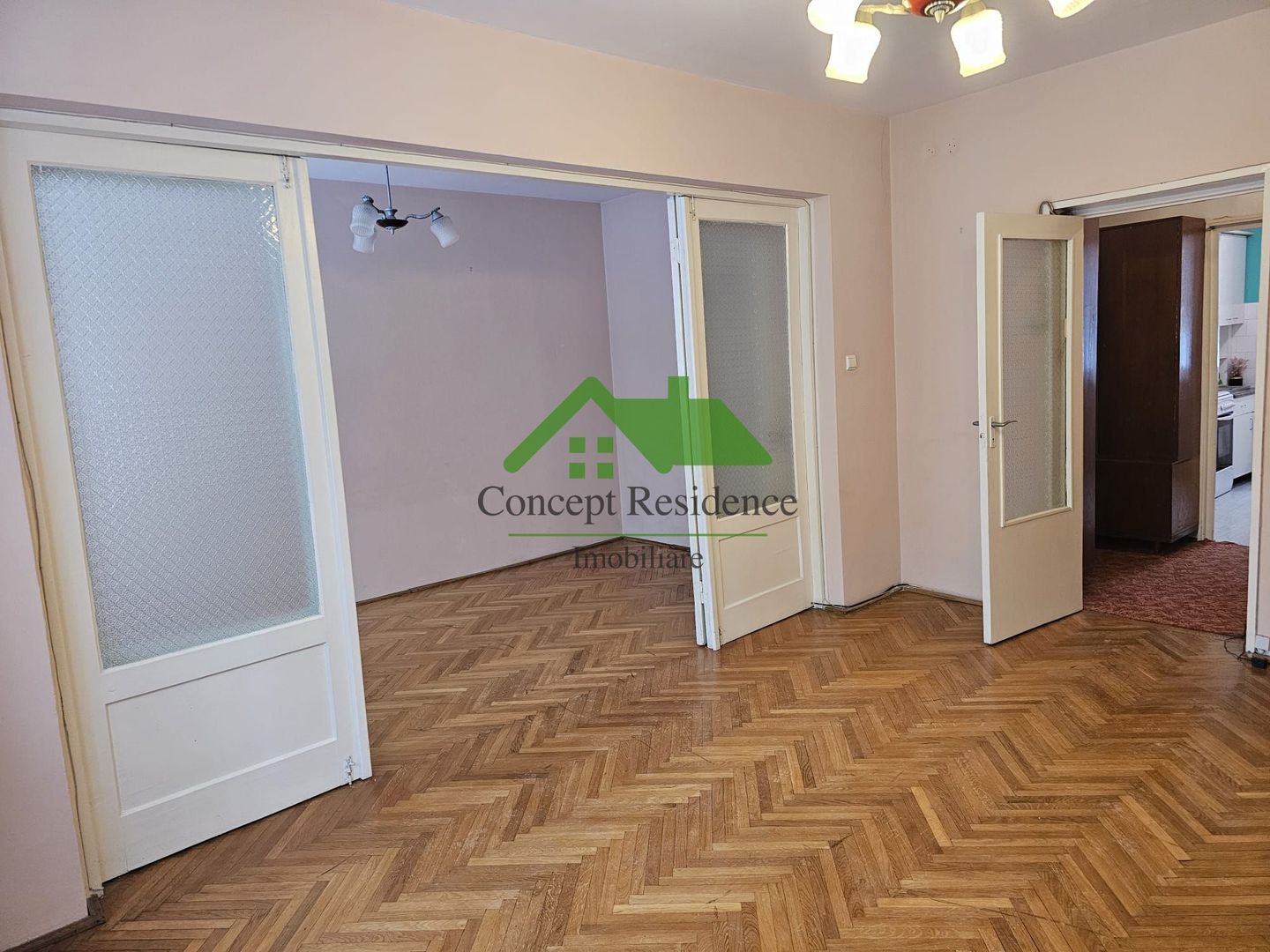 Apartament 4 camere +garaj– decomandat – str. Ioan Slavici, et.1 - Poză 3