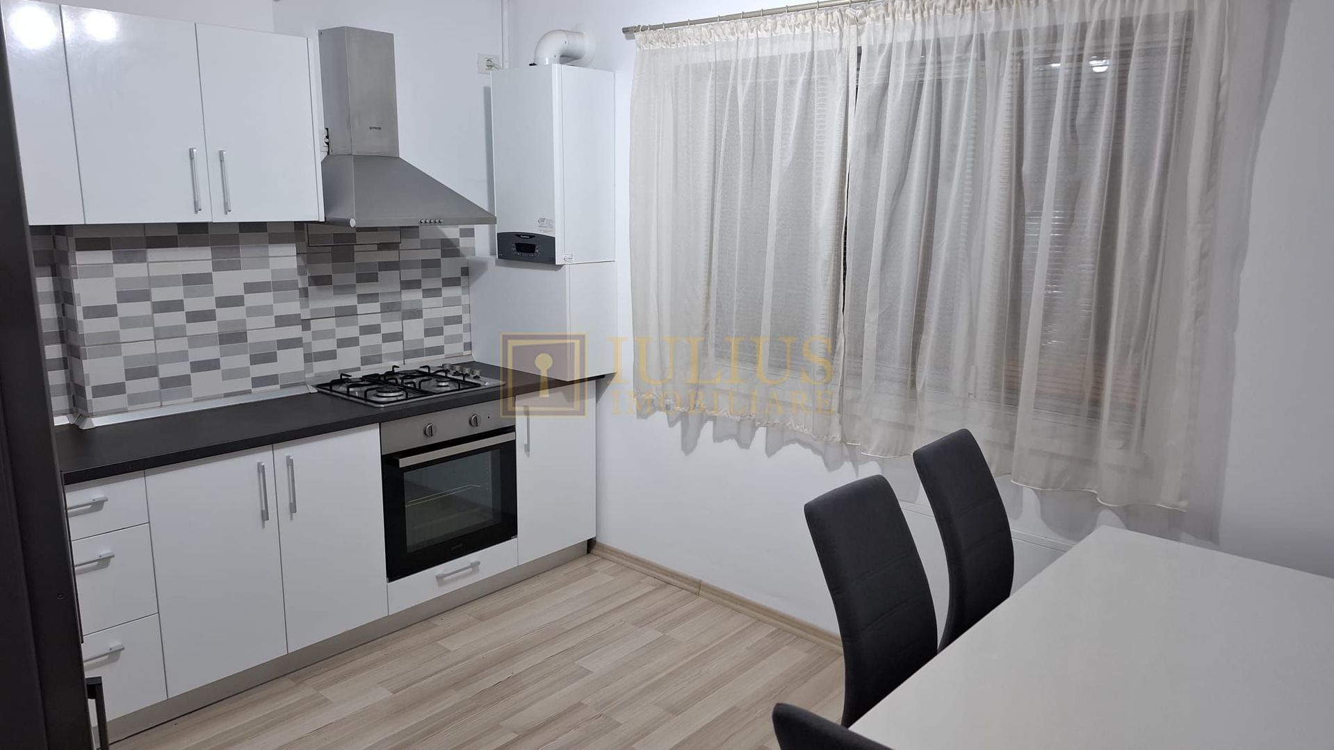 Bucovina| 3 camere| garaj| 2 bai| centrala proprie| - Poză 3