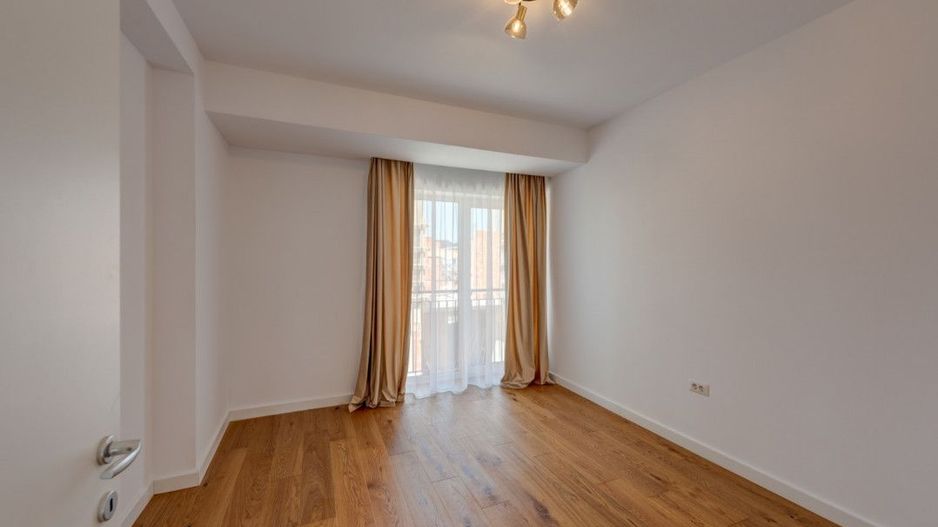 Vila Otopeni central 222mp cu gradina - Poză 13