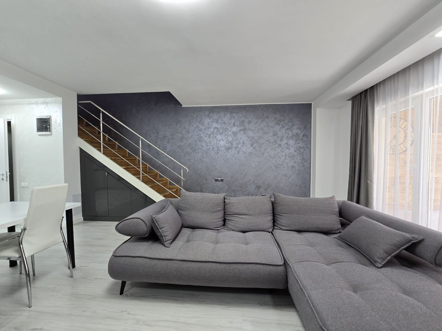 Vila 3 camere Cosmopolis - Poză 3