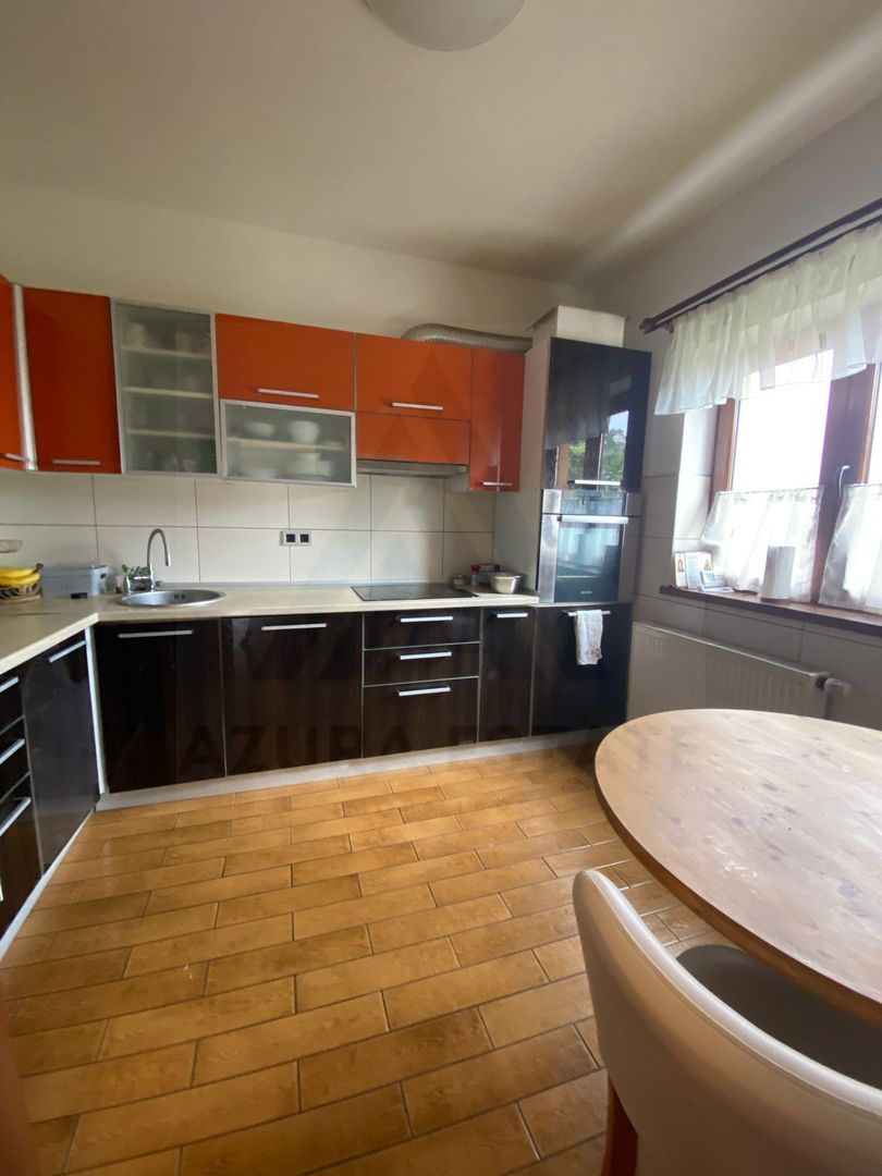 Casa moderna 4 camere 100 mp utili curte si parcare privata Cisnadie - Poză 10